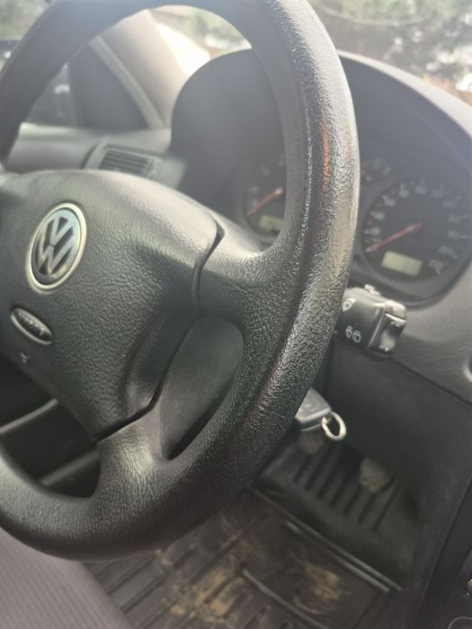 Volkswagen Golf 4  1.4