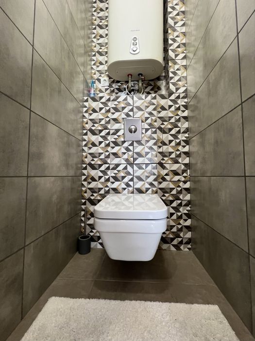 2-кімнатна у новобудові 70 м2 з елітним ремонтом та меблями. (4й Тавр)