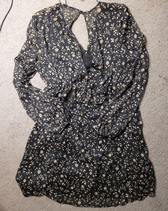 Літня сукня з рюшами