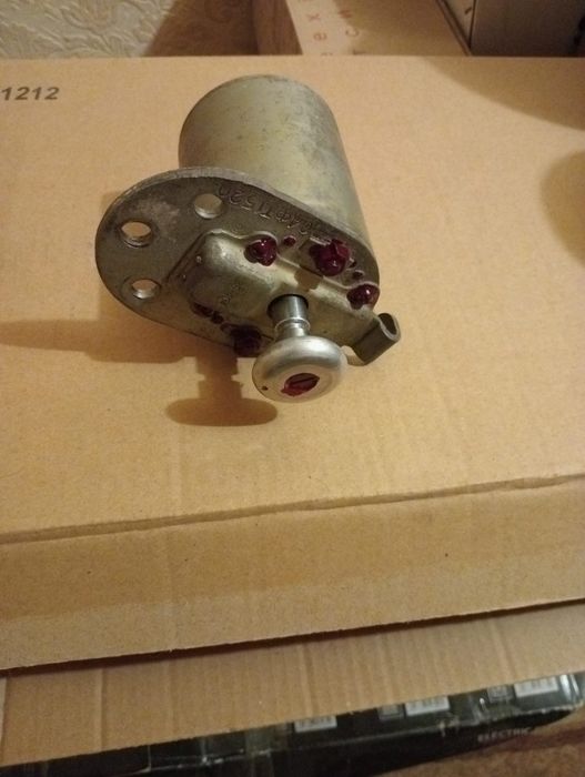 Выключатель массы 24 вольта(КАЧЕСТВО  СССР)