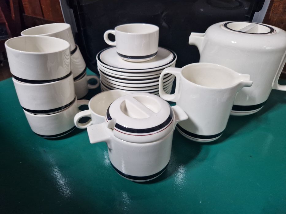 Conjunto de chá antigo