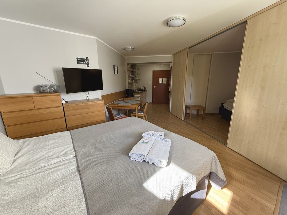 APARTAMENTY Noclegi nad morzem w Hotelu Maloves przy plaży BEZPOŚREDNIO