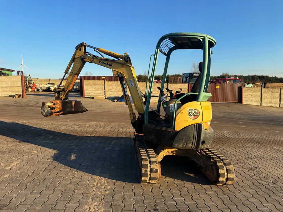 Міні-екскаватор YANMAR VIO25-4
