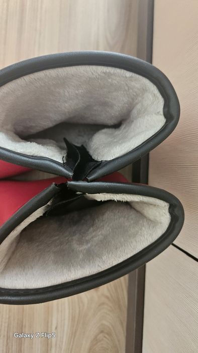 Gumiaczki damskie na obcasie