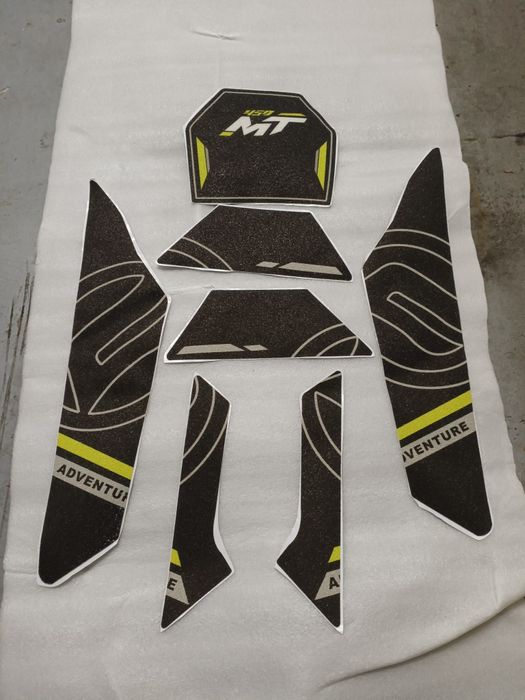 Autocolante para CF MOTO 450 MT