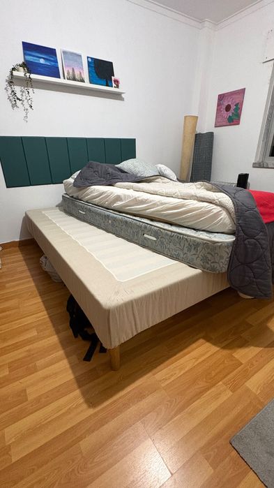 Cama de casal sem colchão