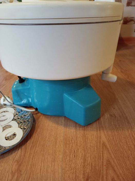 Соковижималка професійна