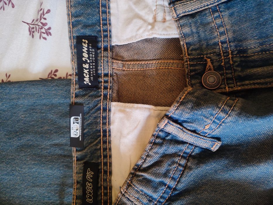 Nowe, męskie jeansy