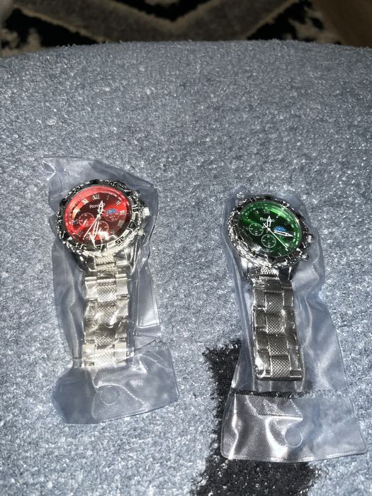 Продам часики срочно