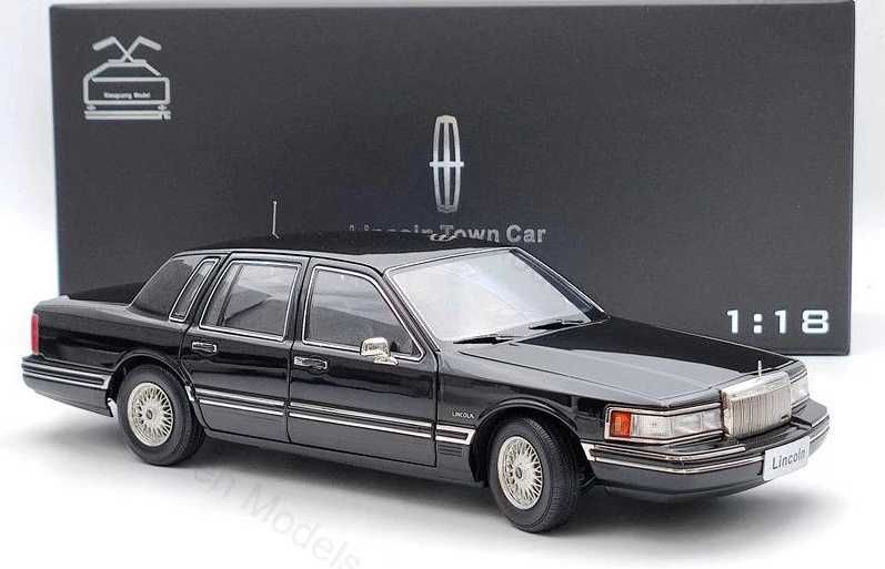 1993 Lincoln Towncar V8 Xiaoguang 1/18 [nowy]