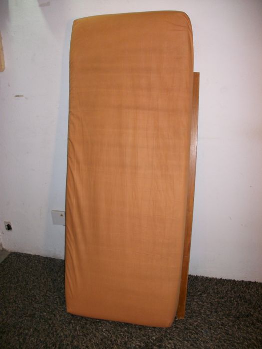 Colchão Criança em esponja 150cm x 55cm