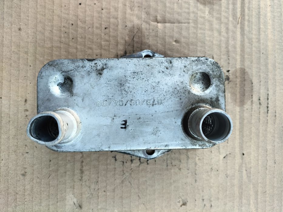 Chłodnica oleju BMW E46 E90 E91 E60 2.0d