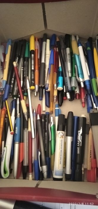 Canetas - vários temas