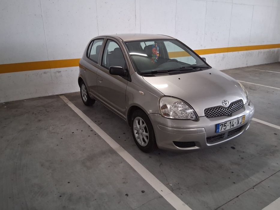 Toyota Yaris — fotografia 3