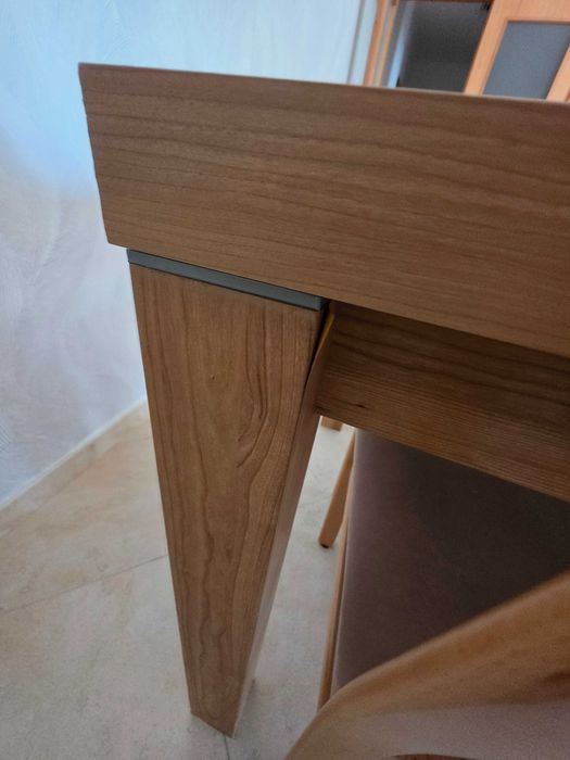 Mesa de jantar extensível