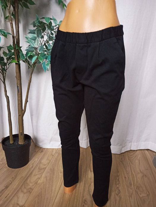 Sg czarne spodnie damskie 38 , M. spodnie ala dresy 38 , M chino