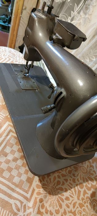 Промышленная швейная машинка  23 класса.