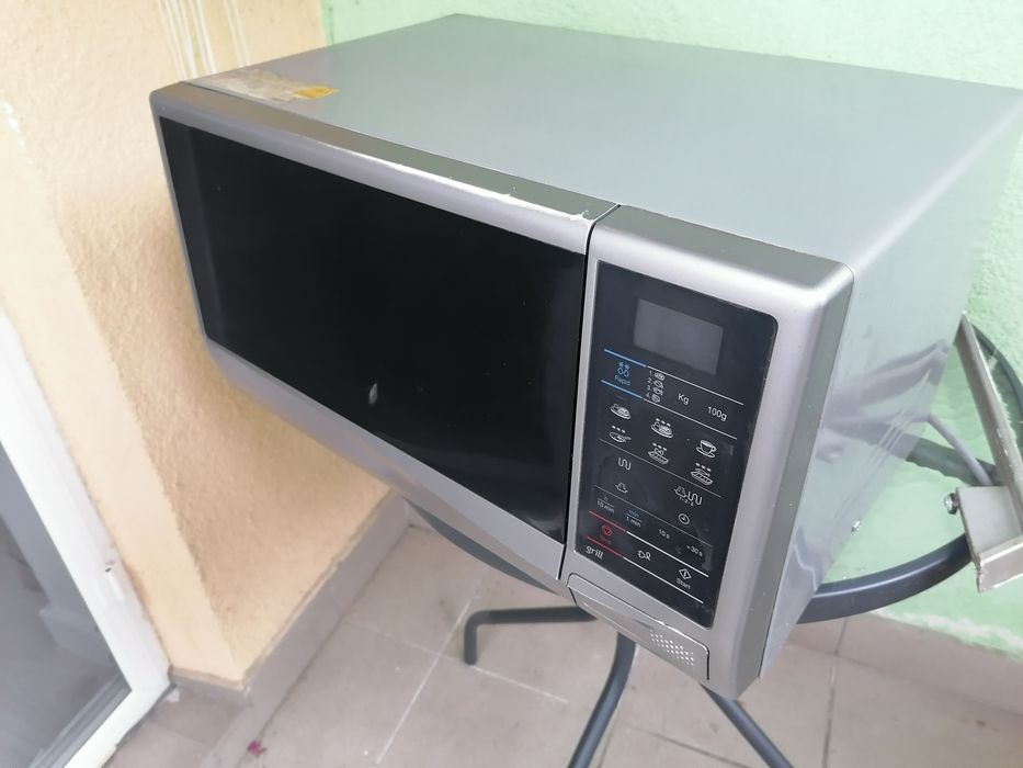 Mikrofala wolnostojąca Samsung sprawna