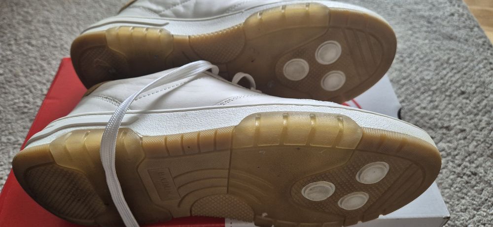 Damskie sneakersy skórzane rozm.39