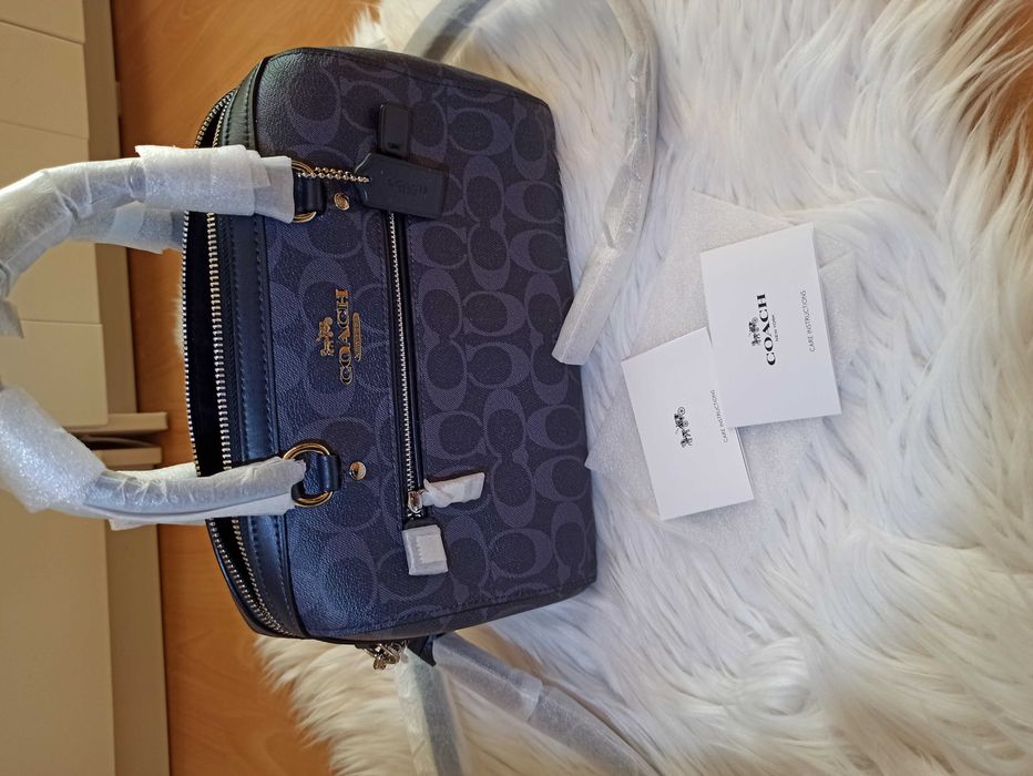 Torebka kuferek Coach granatowa na ramie