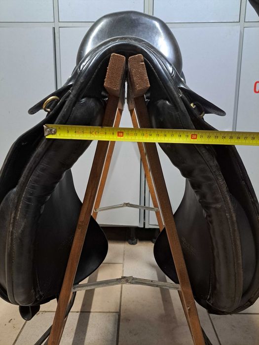 Siodło ujeżdżeniowe Bieman Riding 17,5” ręcznie robione