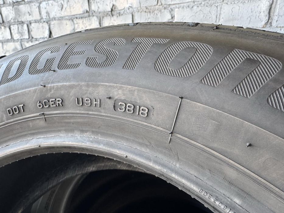 Майже нові літні шини Bridgestone 215/60 R17