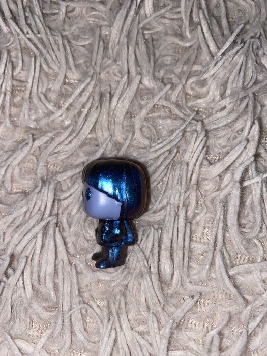 Обмін фігурки кіндер джой з серії Дивні дива