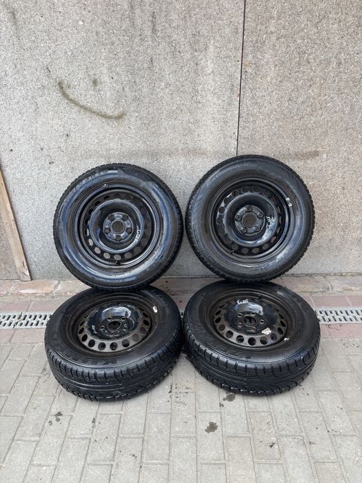 Koła stalówki felgi komplet para 195/65r15 et47 VW golf audi skoda
