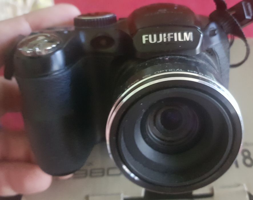 Новый Fujifilm finepix S2980новый 18 кратное увеличение