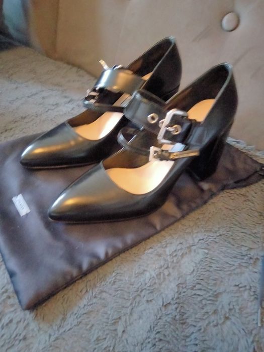 Buty damskie PRADA rozmiar 36.5