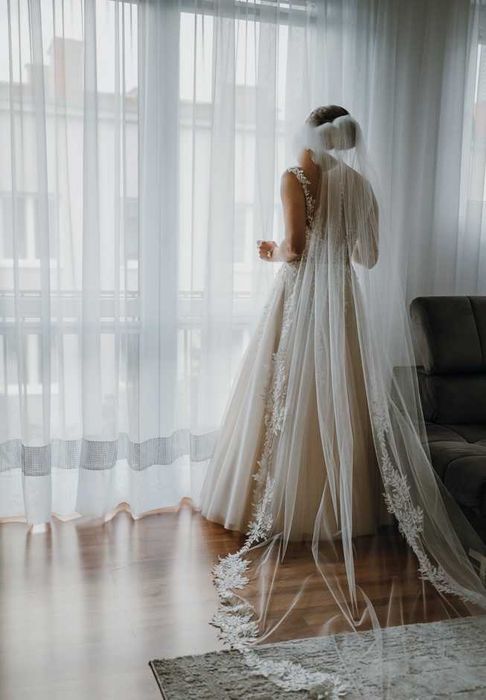 Suknia ślubna White Lady
