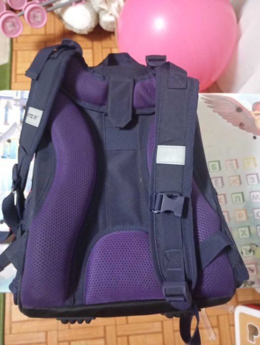 Ранець для дівчинки