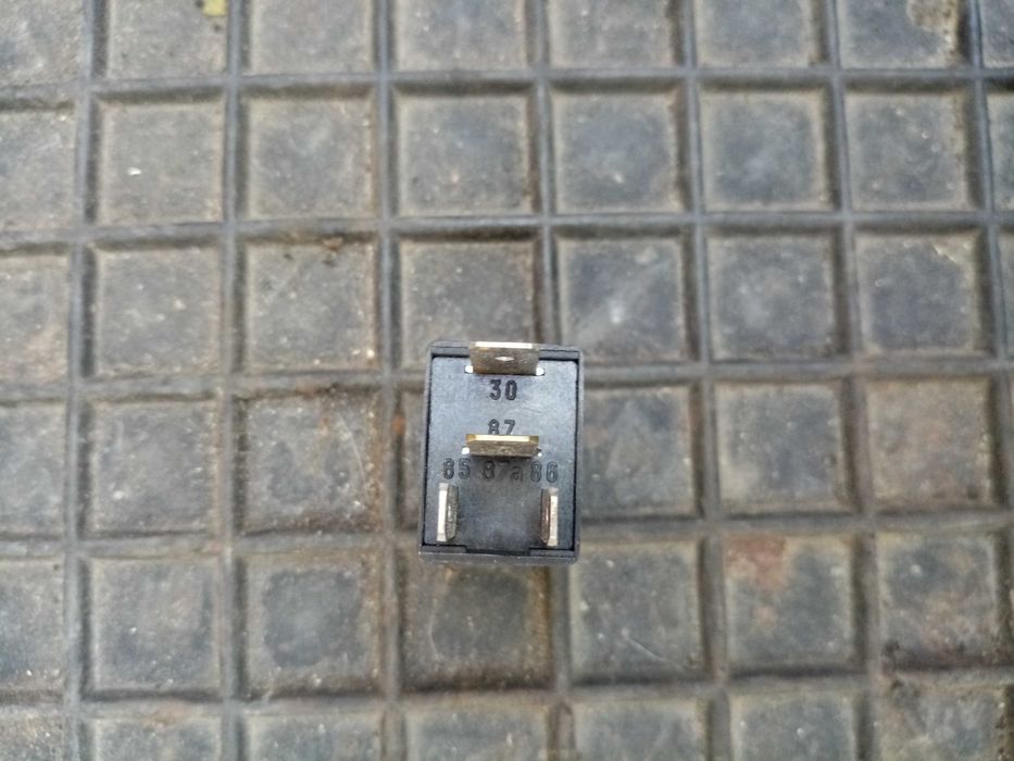 Реле 12V 16A GM 90229206