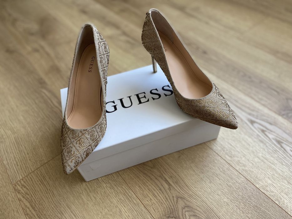 Szpilki Guess  r 36