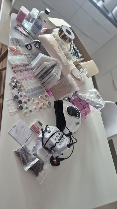 Zestaw startowy do pazanokci