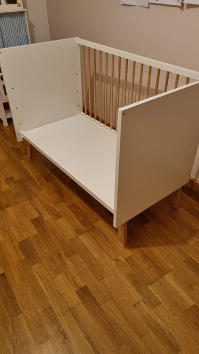 BERÇO ZIPPY - branco e carvalho