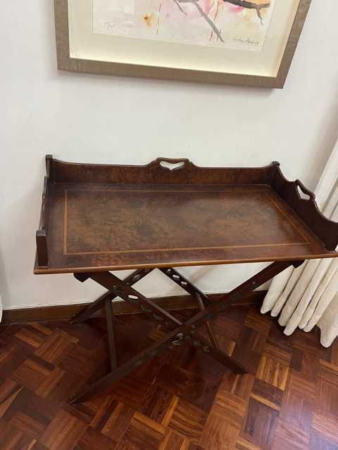 vendo esta linda mesa de cerejeira