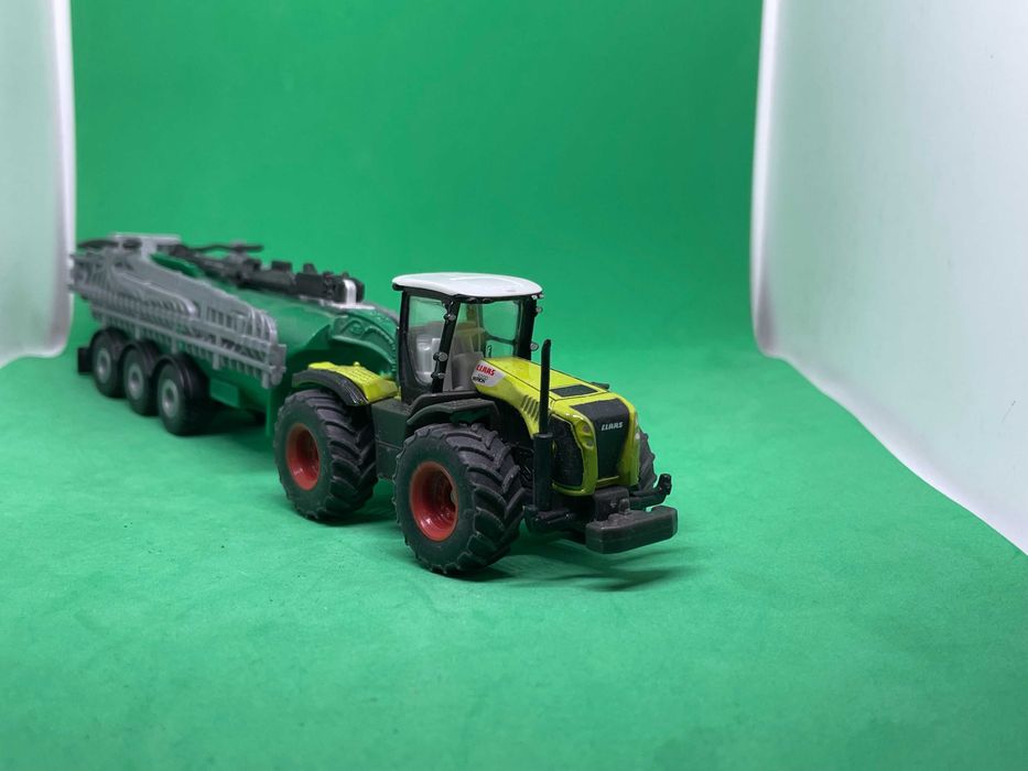 Siku traktor Claas plus beczka beczkowóz 1 87
