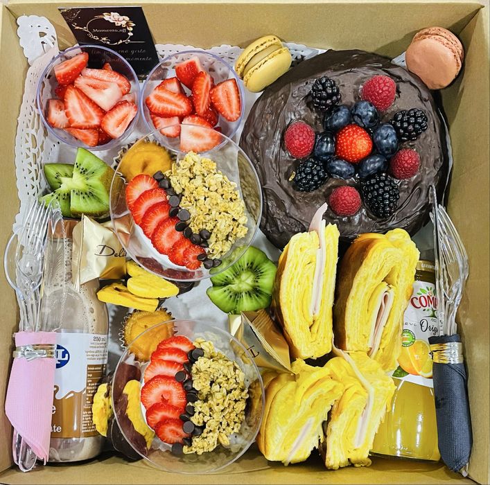 Dia dos namorados Box pequeno almoço 2 pessoas