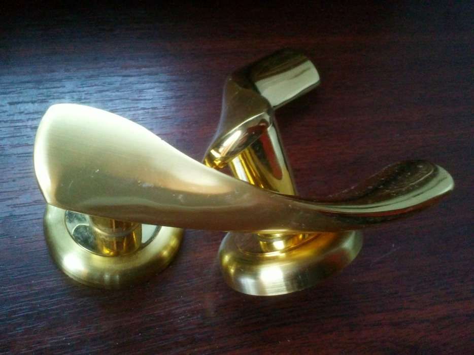 Продам НОВЫЕ дверные ручки Siba отличного качества Латунь  (Турция).