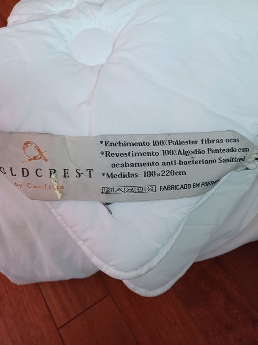 Edredão Coelima Goldcrest 180 x 220cm extra quente e antibacteriano