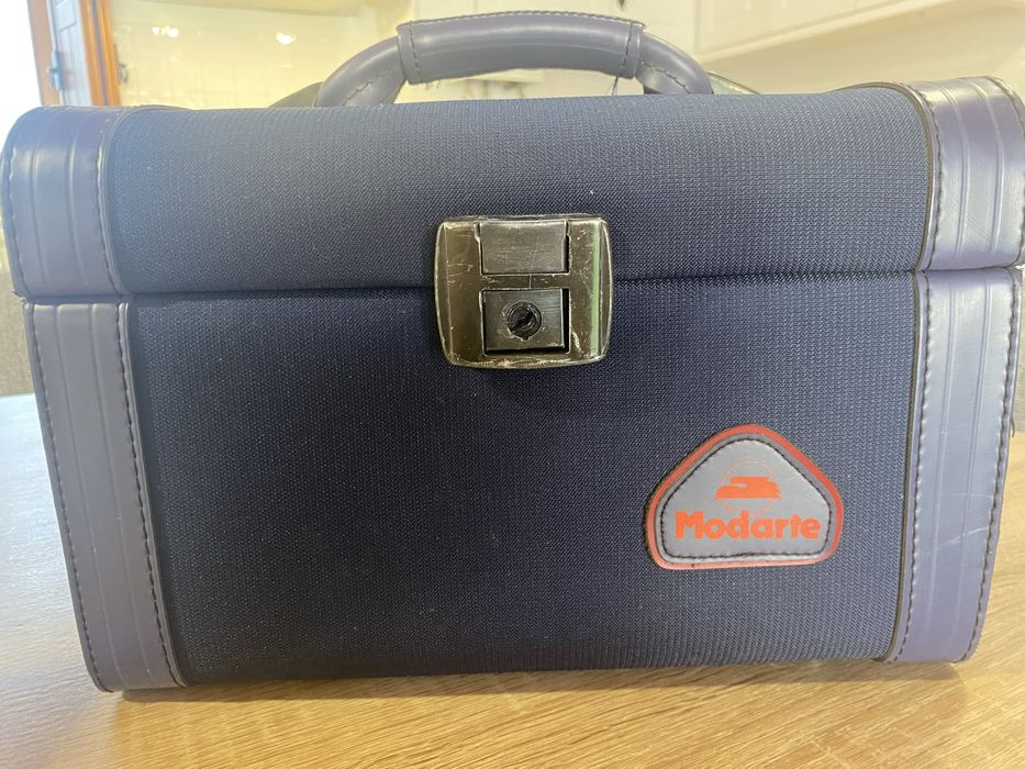 Estojo de maquilhagem profissional / necessaire / mala de viagem