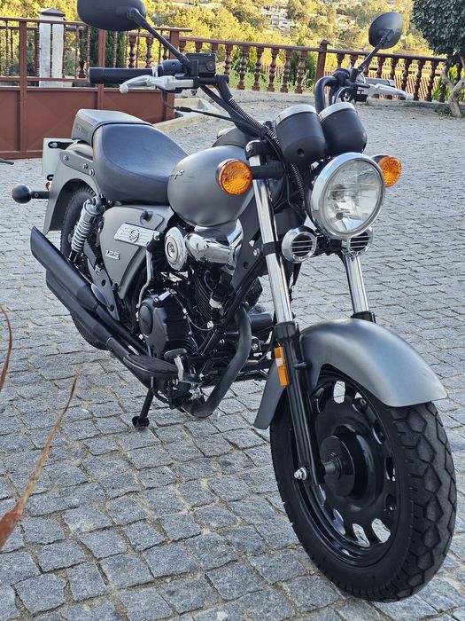 Keeway Superlight 125