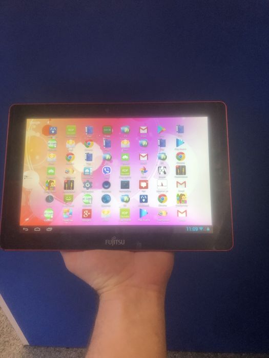 Продам планшет  в гарному стані