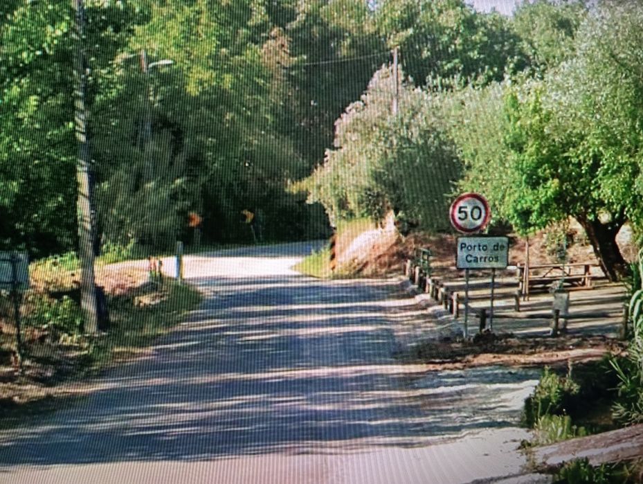 Permuta de Terreno urbanizavel em aldeia tranquila