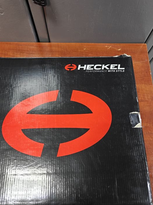 Продам зимові захисні черевики Heckel