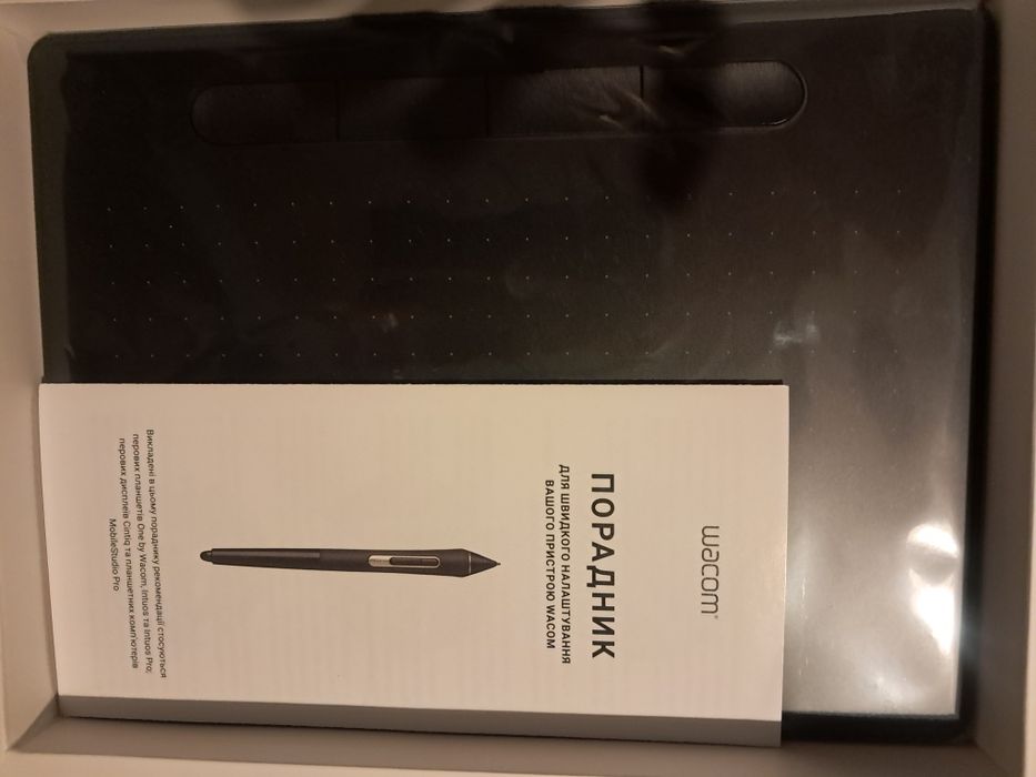 Графічний планшет Wacom Intuos medium чорний CTL 6100