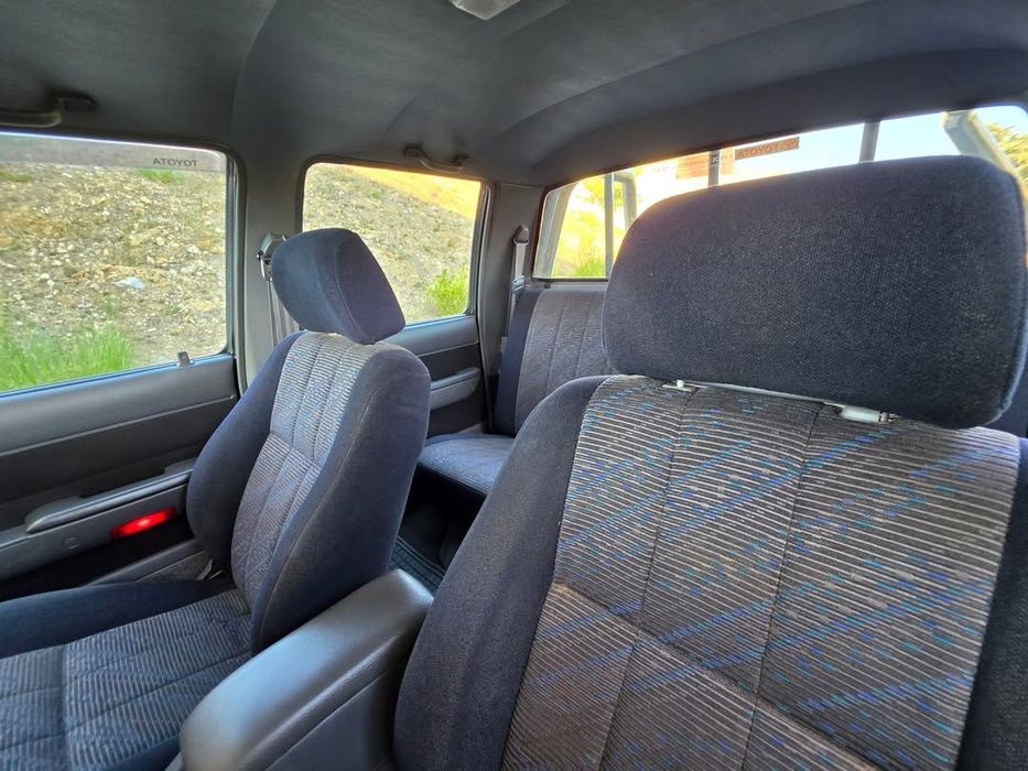 Toyota Hilux 2.4 D LN145LPT Cab Dupla