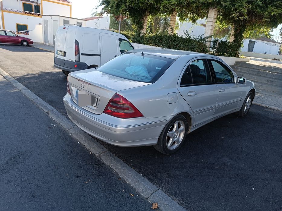 Mercedes muito bom Mercedes c220
