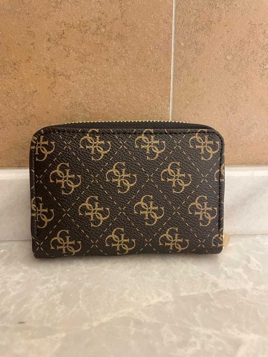 carteira da guess cor preto